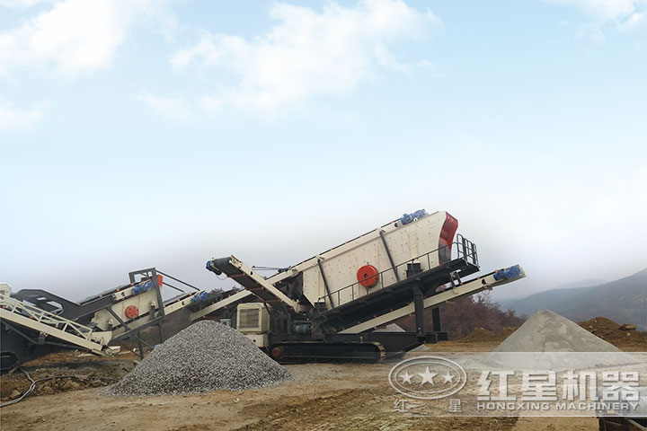 車載流動石子、粉碎機生產(chǎn)現(xiàn)場